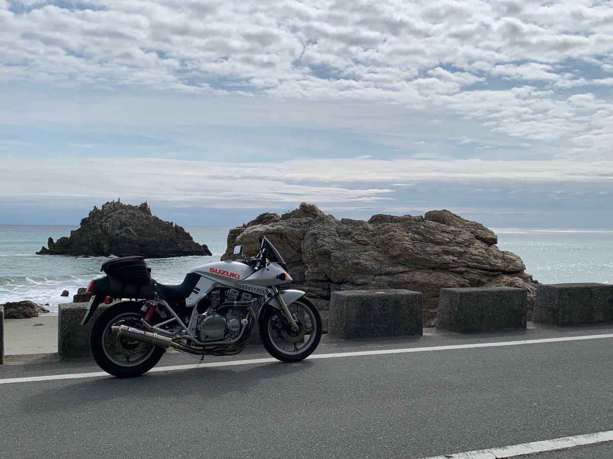 「 弟が 流されたから助けてほしい」サーフィン中の高校生とっさの判断で海岸から200メートル沖までパドリングして救助