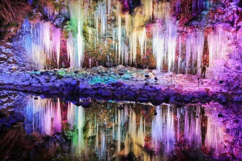 yumi_trip_guide では、旅行大好き20代女子が関東の旅行情報を厳選紹介しています🫰是非、フォロー・いいね・保存をよろしくお願いします！🙇🏻‍♀️💕絶対に外さない！関東映え美術館7選本日は絶対に外さないおすすめのインスタ 映えする関東の美術館を7つ紹介