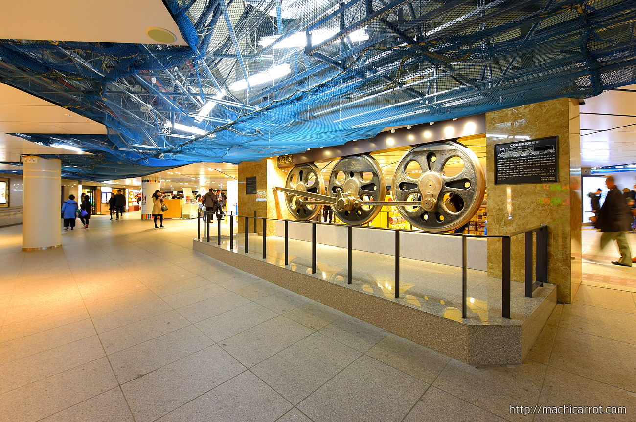 東京駅出発場所案内 外国語ツアーはとバス公式HP