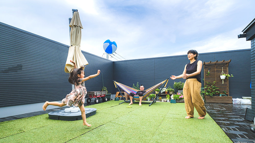 目指したいのは“アウトドアリビング”！自然の中でのんびり過ごすゆるキャンプ@Living アットリビング