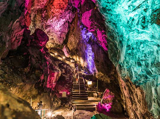 東京から日帰り旅行できるスポット8選！女子旅や一人旅におすすめ