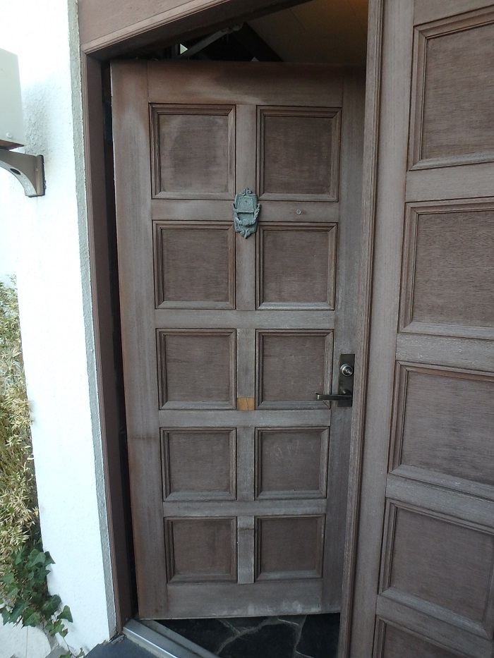 内開き玄関ドアの特徴。外開きタイプとの徹底比較！玄関ドア・窓リフォーム 全国1位の技術と価格玄関ドアマイスタ