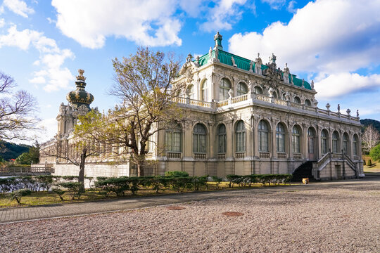 動画 ツヴィンガー宮殿 幻想的に 有田ポーセリンパーク