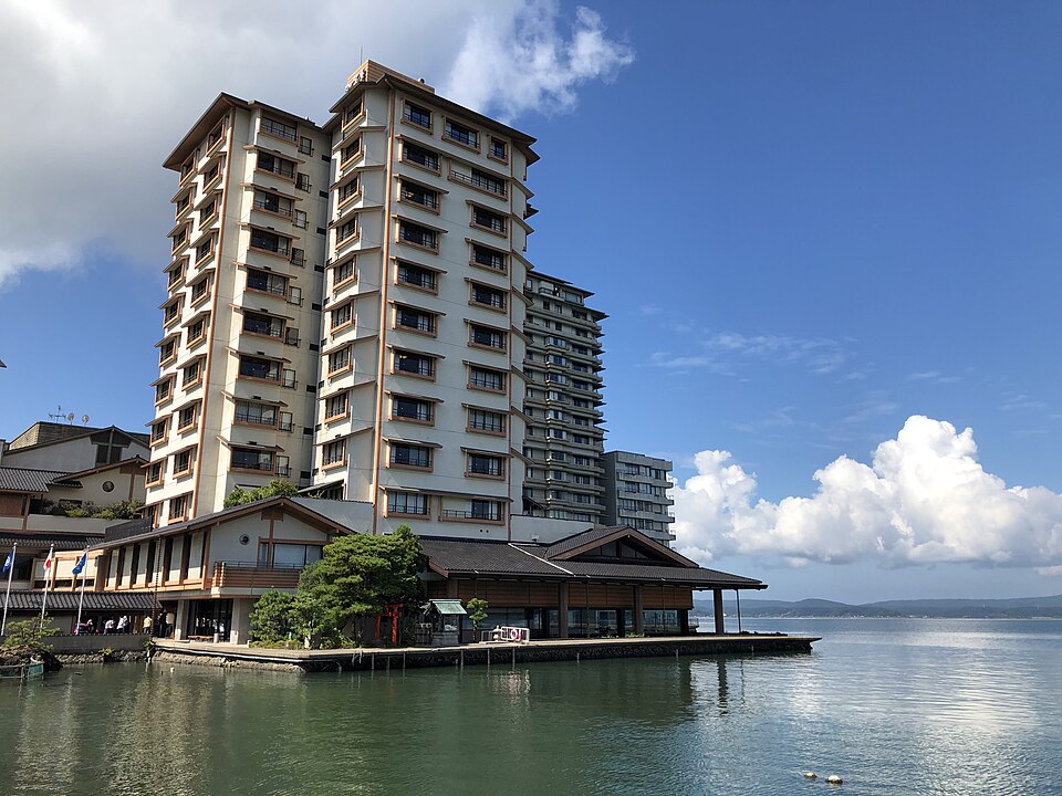 和倉温泉・「曹洞宗 白巖山 青林寺」御便殿が近年、映えSPOTとしてSNSで有名・話題にROCK旅猫のノスタルジック・ジャーニーズ♪