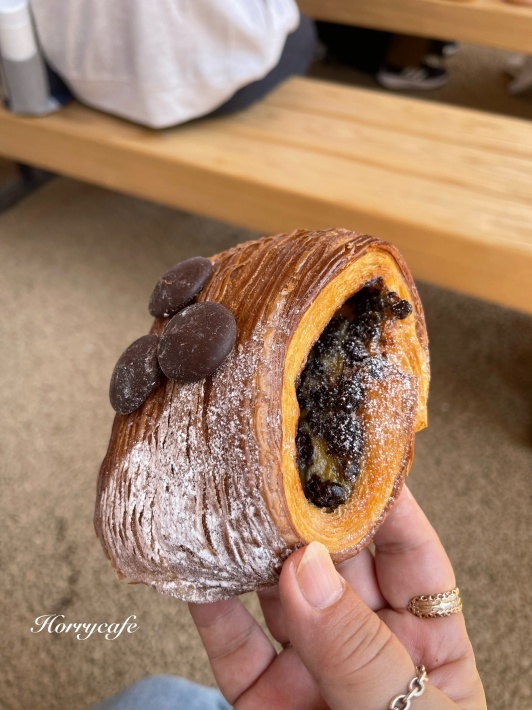 大阪万博フランスパビリオンをレポート。LVMHの美学と職人魂を堪能する空間にロダンや真鍋大度の作品も 文：原久子 Tokyo