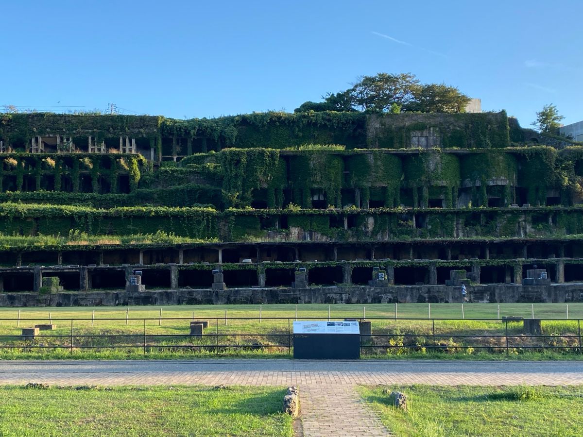 廃墟好き&ジブリ好き必見！佐渡島の美しすぎる観光史跡「北沢浮遊選鉱場跡」 - 週末はじめました