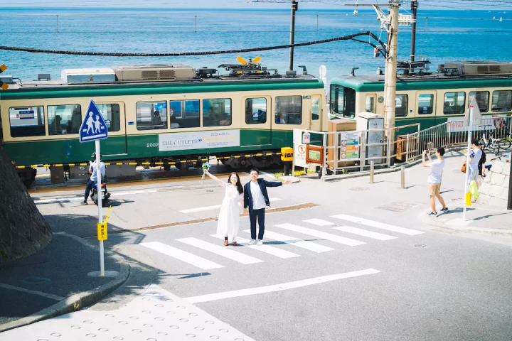 从大船站前往镰仓高校前站镰仓-江之岛湘南单轨电车