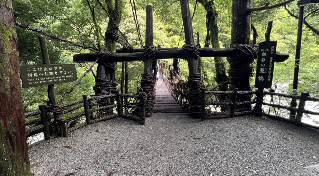 エジンバラ空港ラウンジオンラインで予約