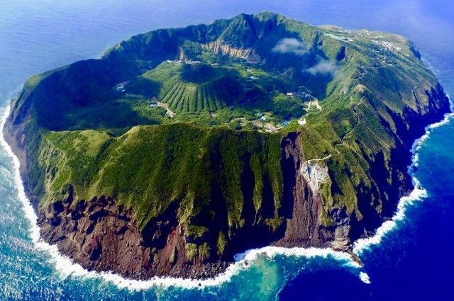 伊豆大島旅行ガイド！人気エリアや見どころ・アクセス情報が満載！Holidayホリデー
