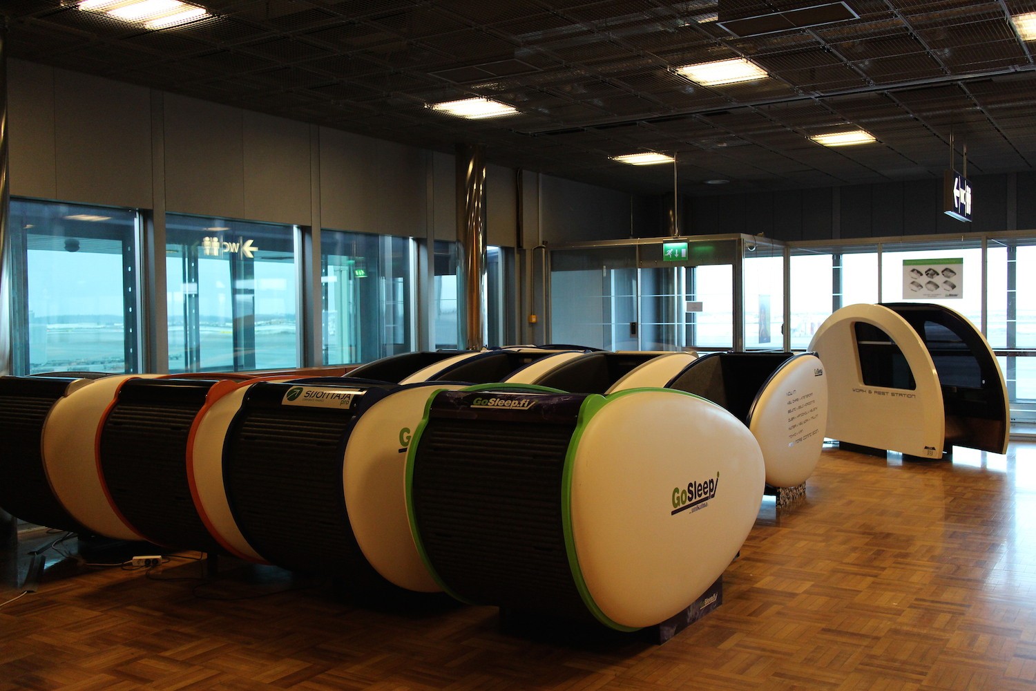 ヘルシンキ空港の乗り継ぎ トランジット ガイド -