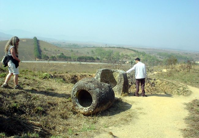 奇妙な一夜と、巨大石壺遺跡群、ジャール平原。カンボジア-ラオス-タイ 旅行記6日目前編