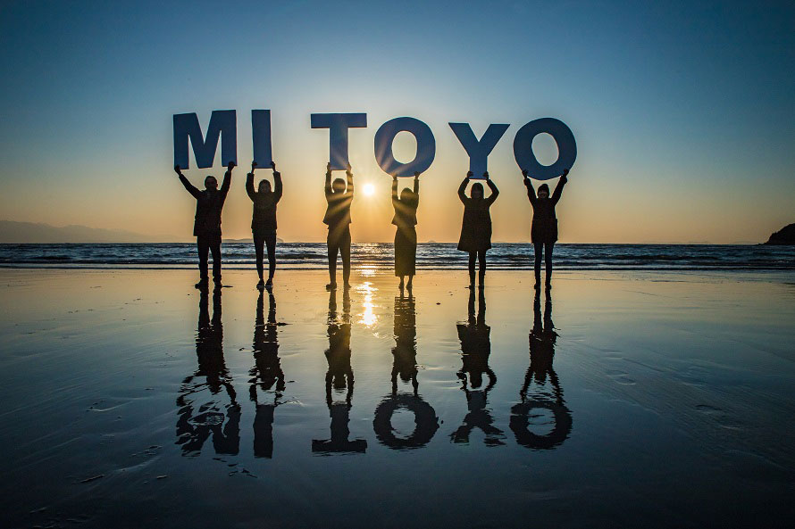 夕日が絶景 父母ケ浜公式 WeBase 高松WeBase