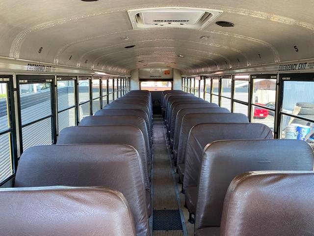 ＵＳスクールバスビレッジ中古車なら カーセンサーnet