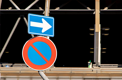 車両進入禁止 - 道路標識めぐりの旅