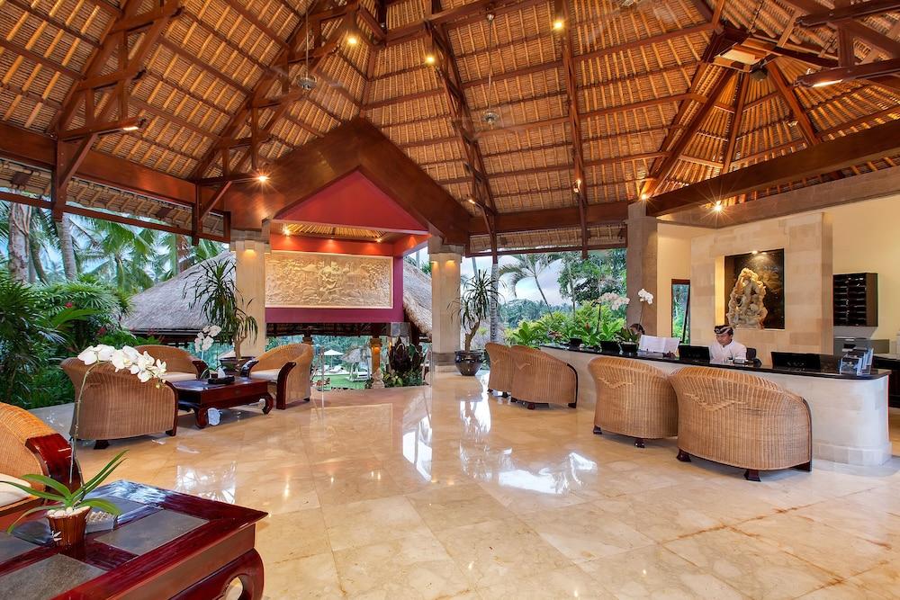 バリ島全体の多数の宿で常に10位以内に入る人気宿✨,hideoutにはいろんな形の7つのヴィラがあるけど、どれもアートな建築が素敵でその中でもこの動画は泊まって見たかったElementという宿🌴,🗒️メモ, - 滞在中のスクーターが無料,