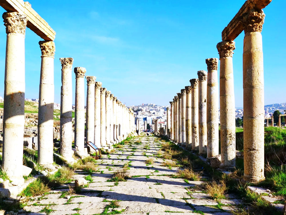 パラティーノの丘 入口付近の謎の遺跡 ローマ- Le ciel