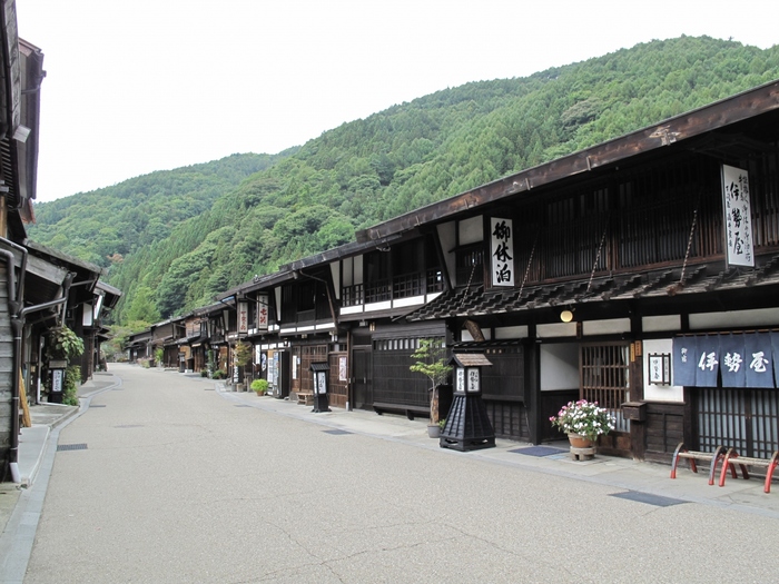 専門ガイドと歩く 木曽路全11宿、制覇の旅 １日目 贄川宿・奈良井宿ほか』木曽・塩尻 長野県