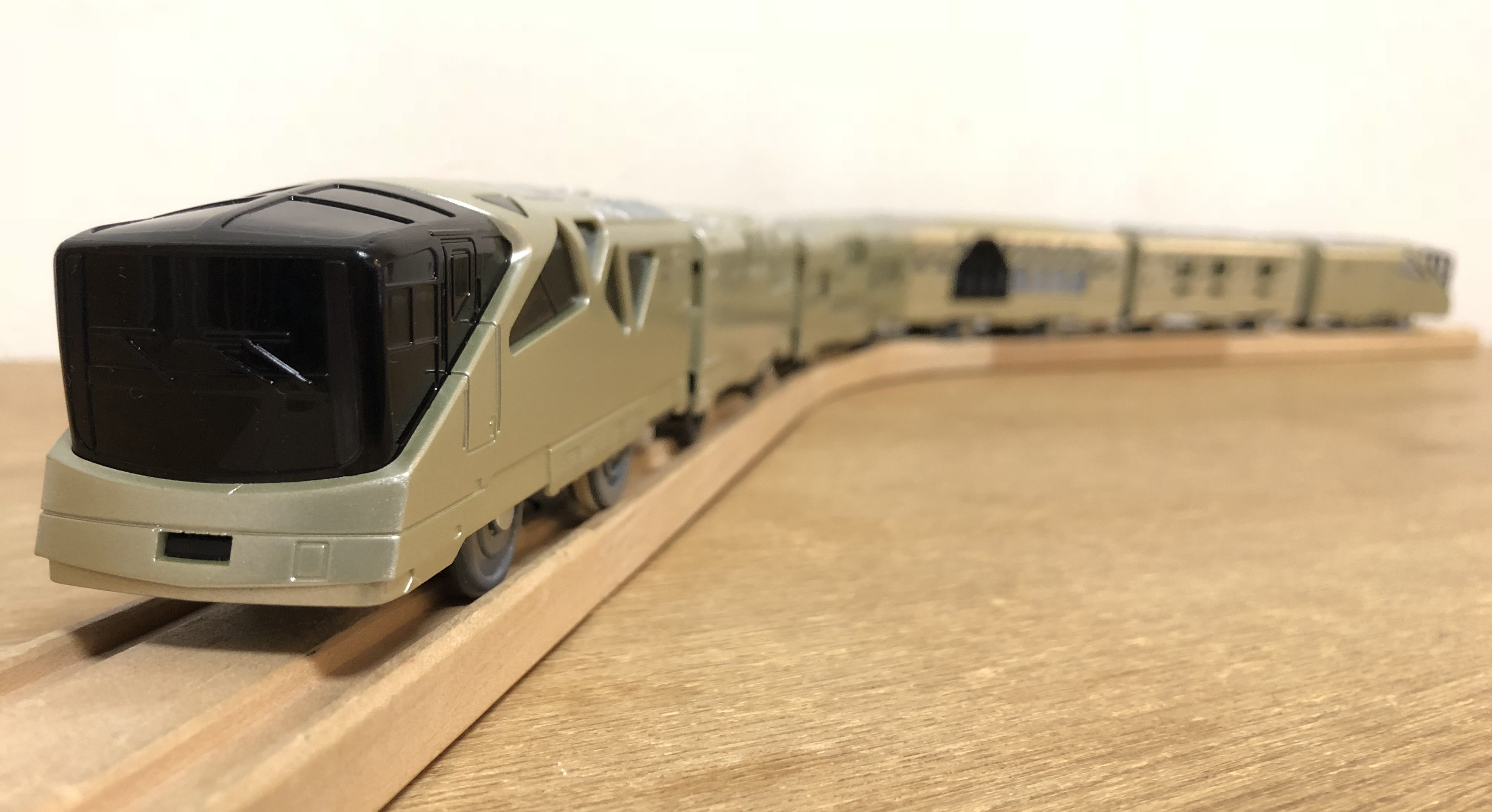 3泊4日コース 春〜夏のご紹介 2017年5月～2021年9月運行