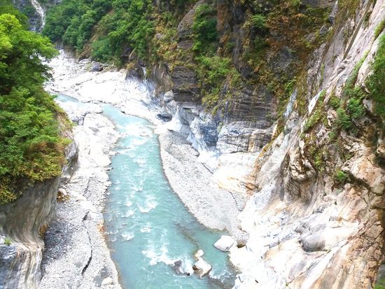 台湾 タロコ渓谷 東西横貫公路アーチ33438941 の写真素材 -