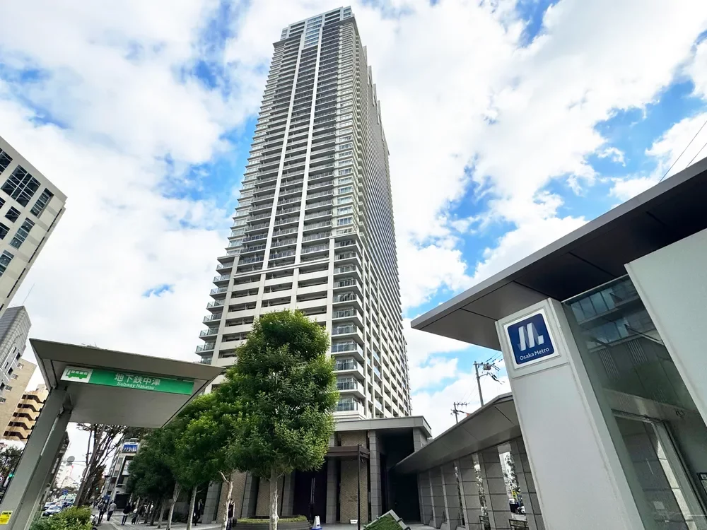 ブランズタワー梅田 North 日本の超高層ビル