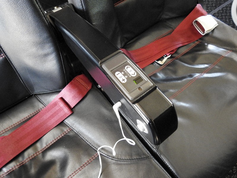 海外出張での長時間フライトの機内での過ごし方│出張者向け│ピカパカ出張DX 旧名称：ピカパカBTM │国内・海外