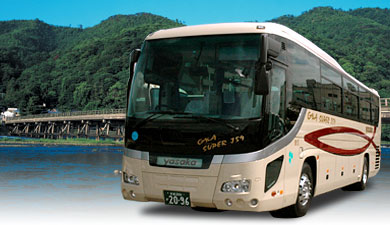 1400台中たった3台!? 激レア「都営観光バス」は一体どう使われているのか？乗りものニュース