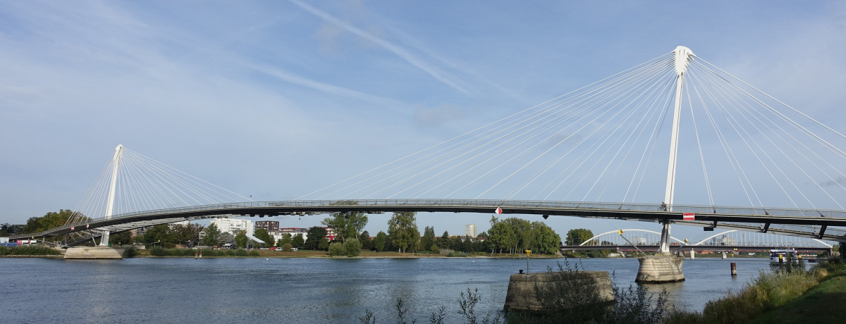 ヨーロッパで人気の橋ランキングTOP13 観光地