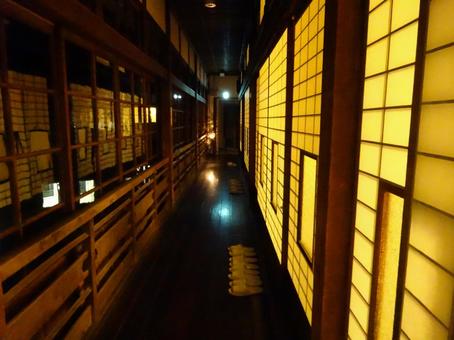 旅館 部屋」の3167点のロイヤリティフリー画像、写真素材、絵Shutterstock