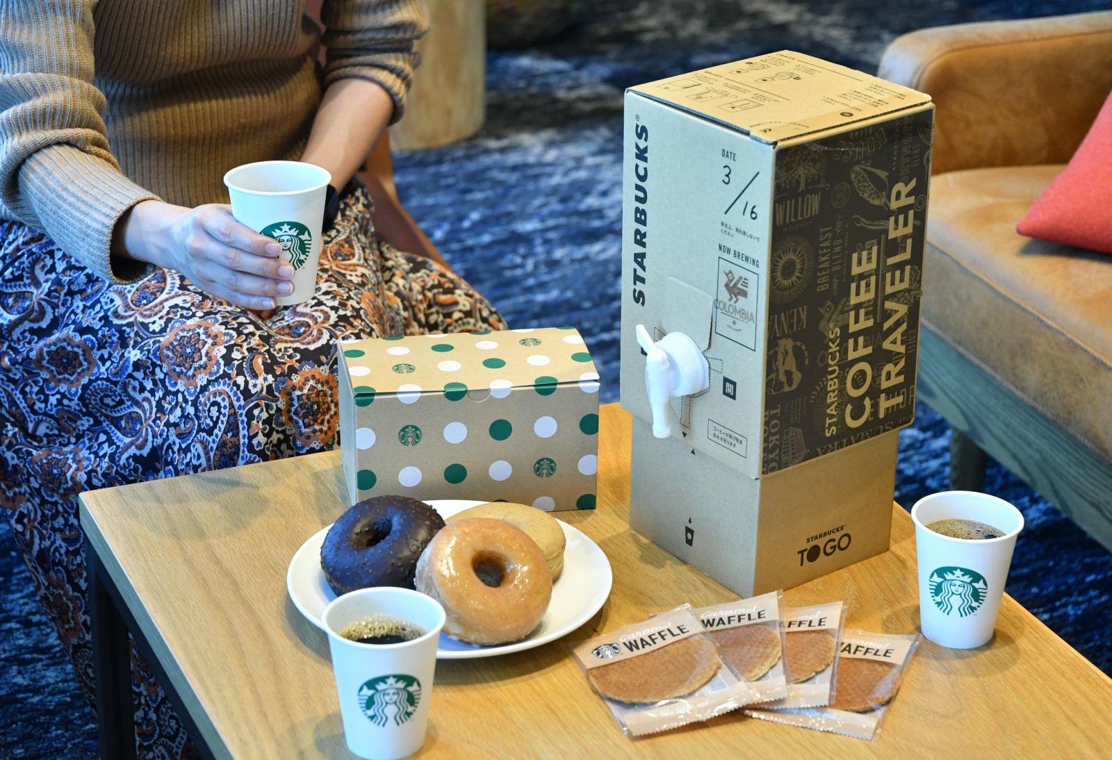スタバの「コーヒートラベラー」が返却不要で便利！値段や容量、頼み方などを解説イチオシichioshi
