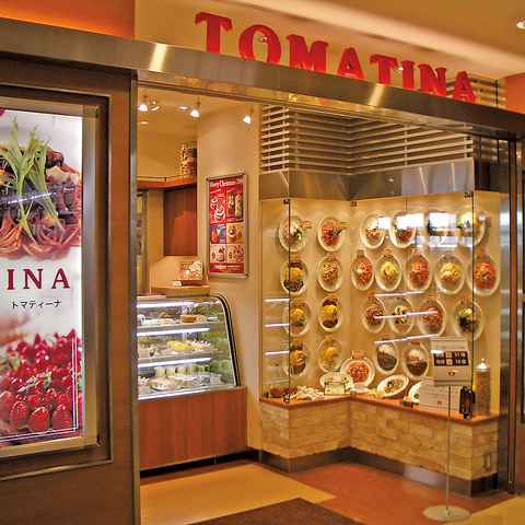 リニューアルオープン〜 ランチタイムは本格パスタを手軽に カフェタイムには専属パティシエ監修デザートを ディナータイムはコース料理でゆったりとauxhillsabout