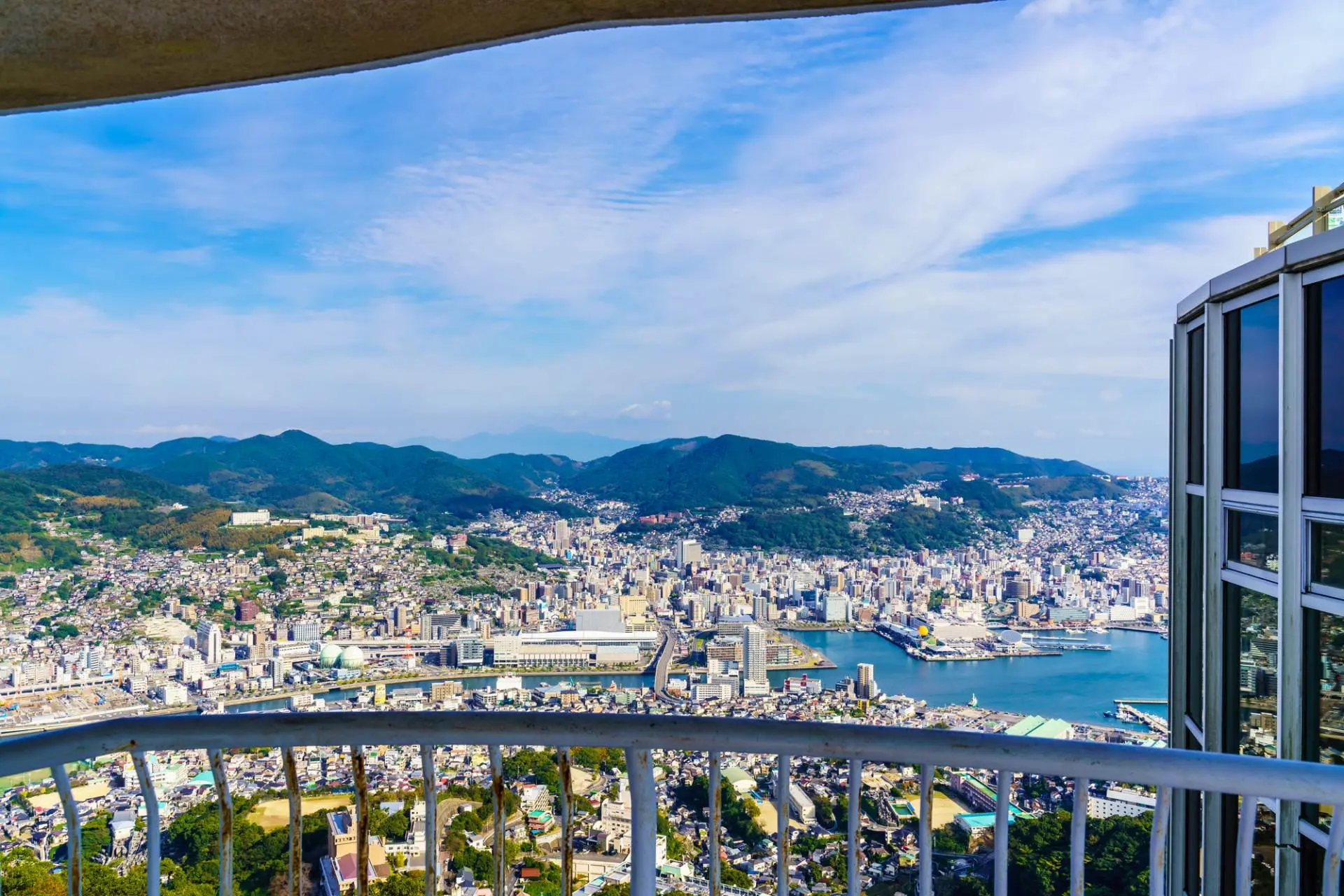 大人になってこそわかる、＜これぞ九州＞の風景がココに！『九州 感動の絶景』発売 -