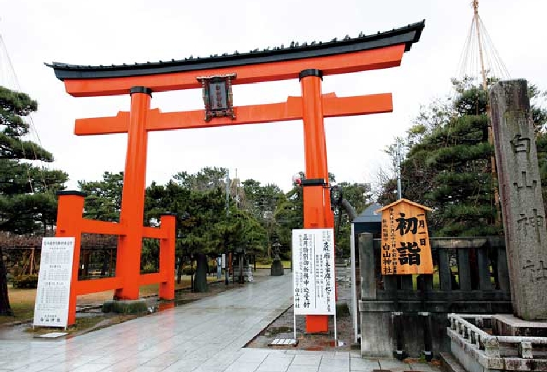 白山神社 新潟 ：ハートの絵馬で縁結び。新潟の総鎮守はキレイな花手水や風車で女性の心もわしず神♪ほぼ備忘録☀