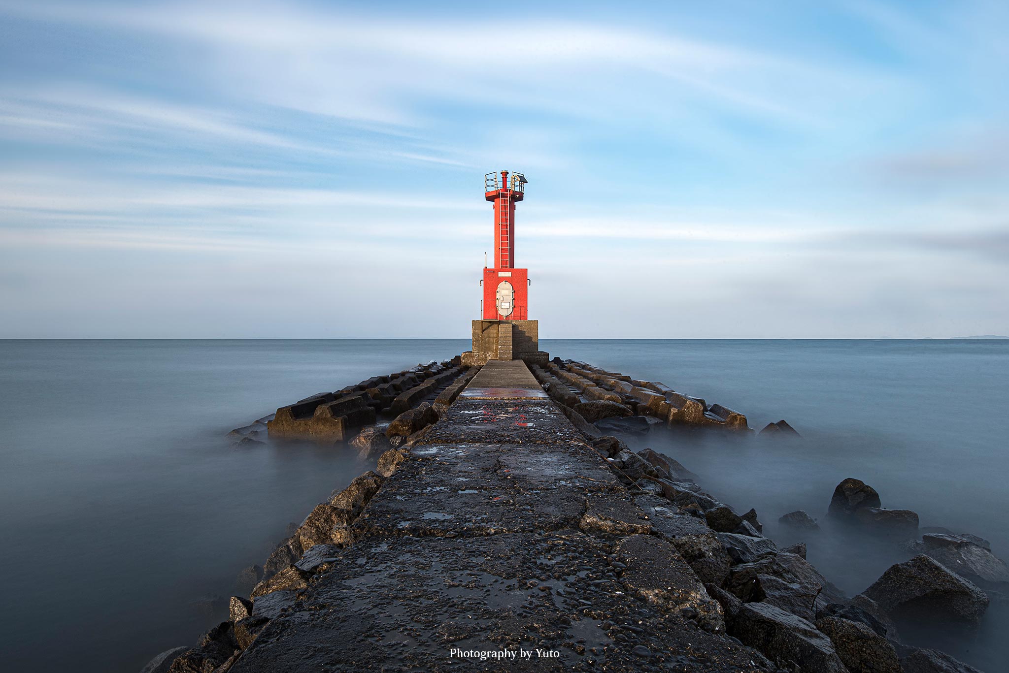 海外のクラシック映画のようなポートレート写真 – ドラマチックな世界観をつくる撮影と編集のポイント -