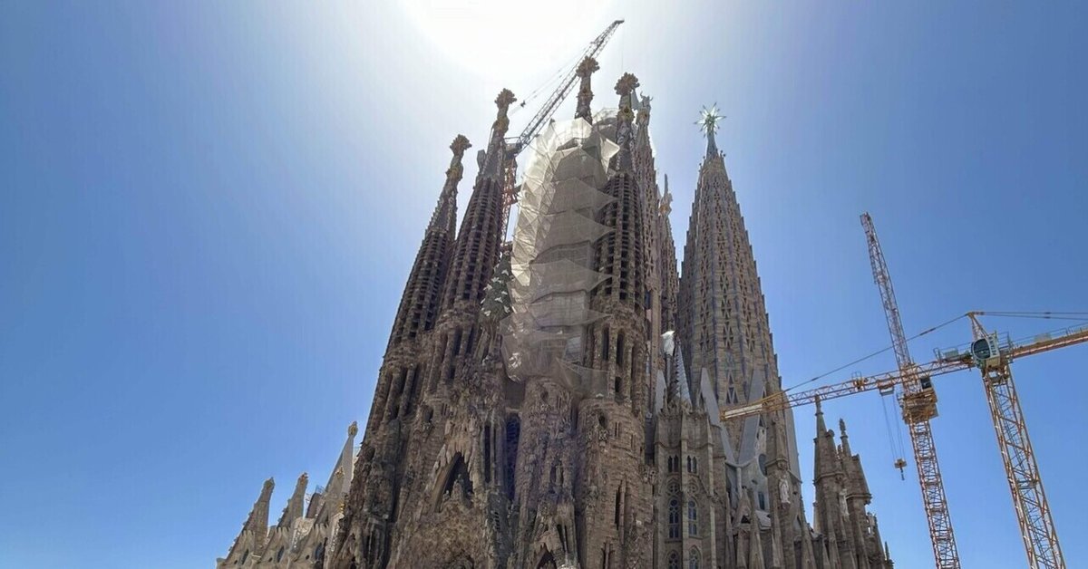 サグラダ・ファミリアの見どころバルセロナ観光ツアー 現地オプショナルツアーの みゅう