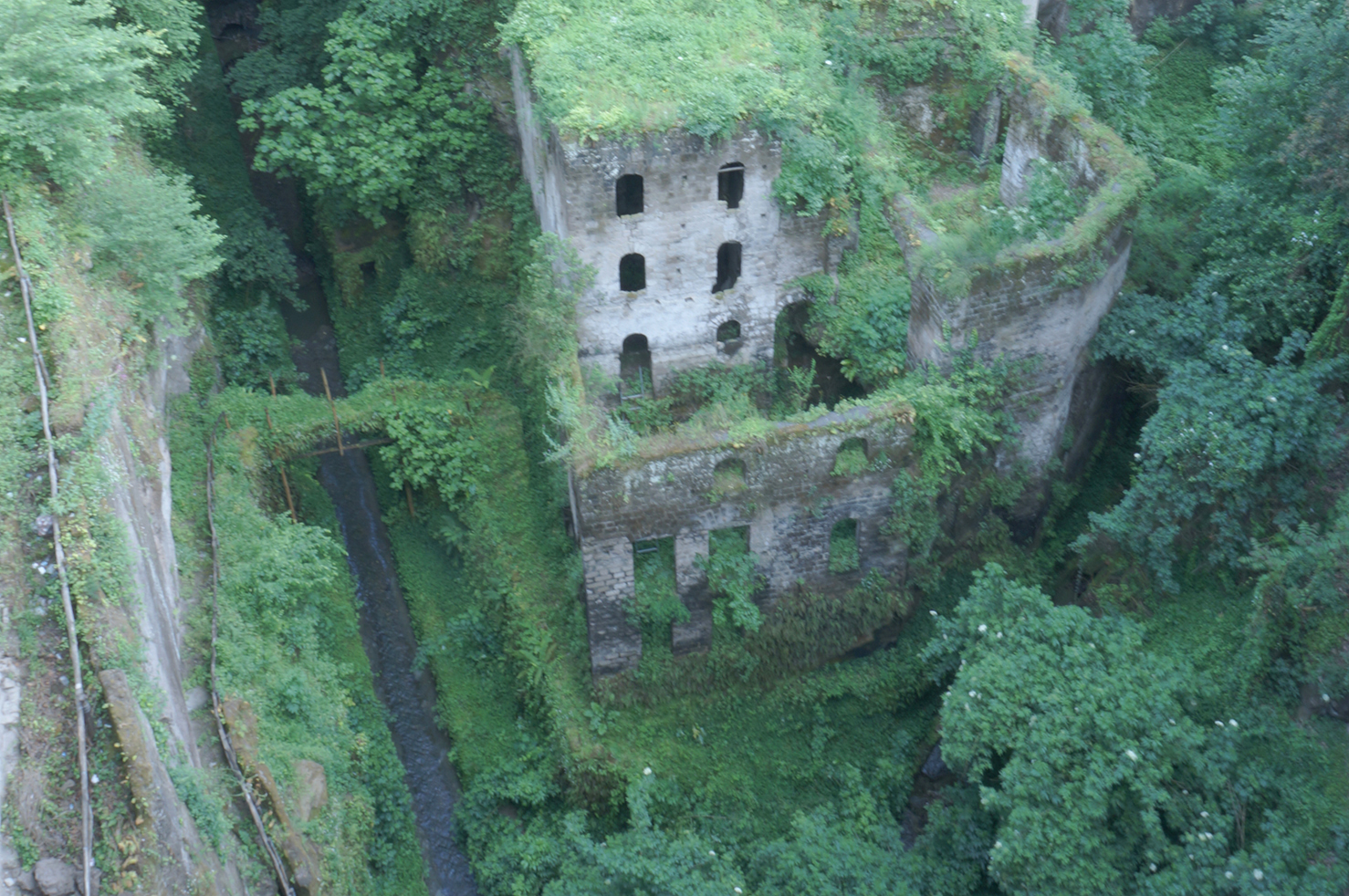南イタリアのまち 旧市街の魅力を探る