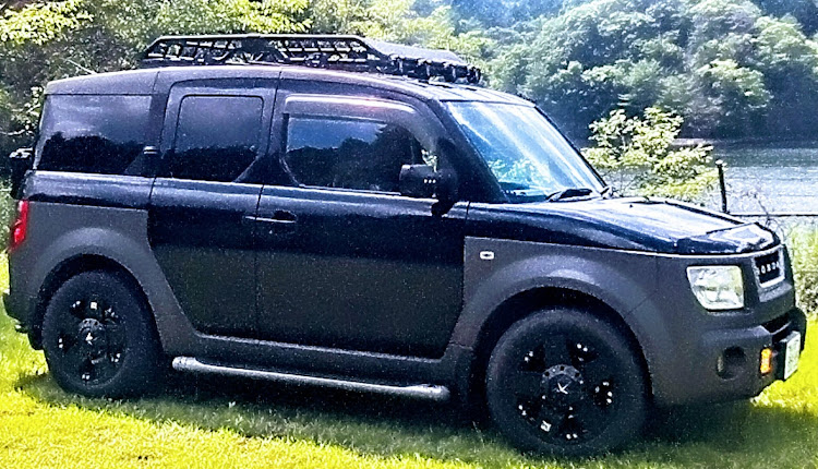 エレメントのSUV・虹とコラボ・虹・USDMに関するカスタム事例車のカスタム情報はCARTUNE