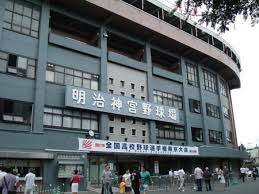 都会のオアシス 明治神宮の芝生で美しい午後のひとときを。│意識高い系中島diary