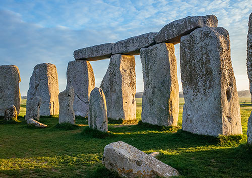 ストーンヘンジイギリスの神秘的な世界遺産！魅力やおすすめツアーもご紹介
