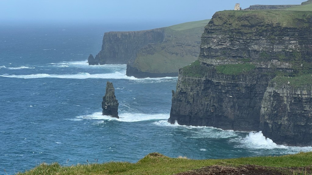 壮観な眺望に大感動！アイルランドの超絶景『モハーの断崖』旅時間