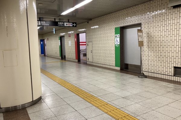 名古屋地下鉄東山線 南改札口付近 コインロッカー名古屋駅のコインロッカー案内