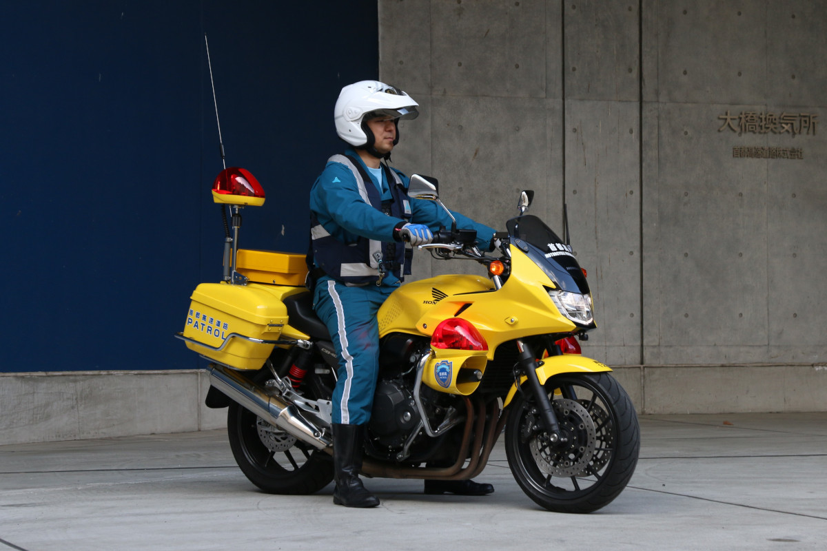 日本でも販売して！」英国限定の「キイロ」に日本のファンも熱視線！ 注目の1台、スズキ『GSX-8R Kiiro』 -