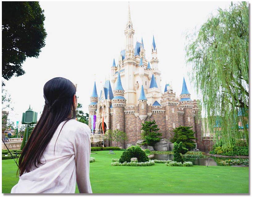 フリーイラストディズニーランドのシンデレラ城パブリックドメインQ：著作権フリー画像素材集