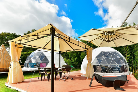 グランピングは夏でも快適！クーラー・エアコン付きのおすすめ宿泊施設9選 - Campifyマガジン