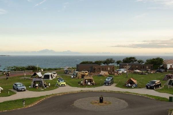 神奈川県横須賀市 三浦半島の人気キャンプ場に生まれた、くつろぎのトレーラーハウス「スタイルキャビン」で自然を満喫！キャンプ情報メディアLANTERN – ランタン