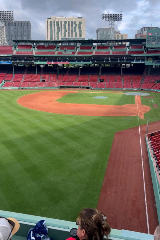 フェンウェイ パークフェンウェイ ケンモア- ツアーとアクティビティエクスペディア