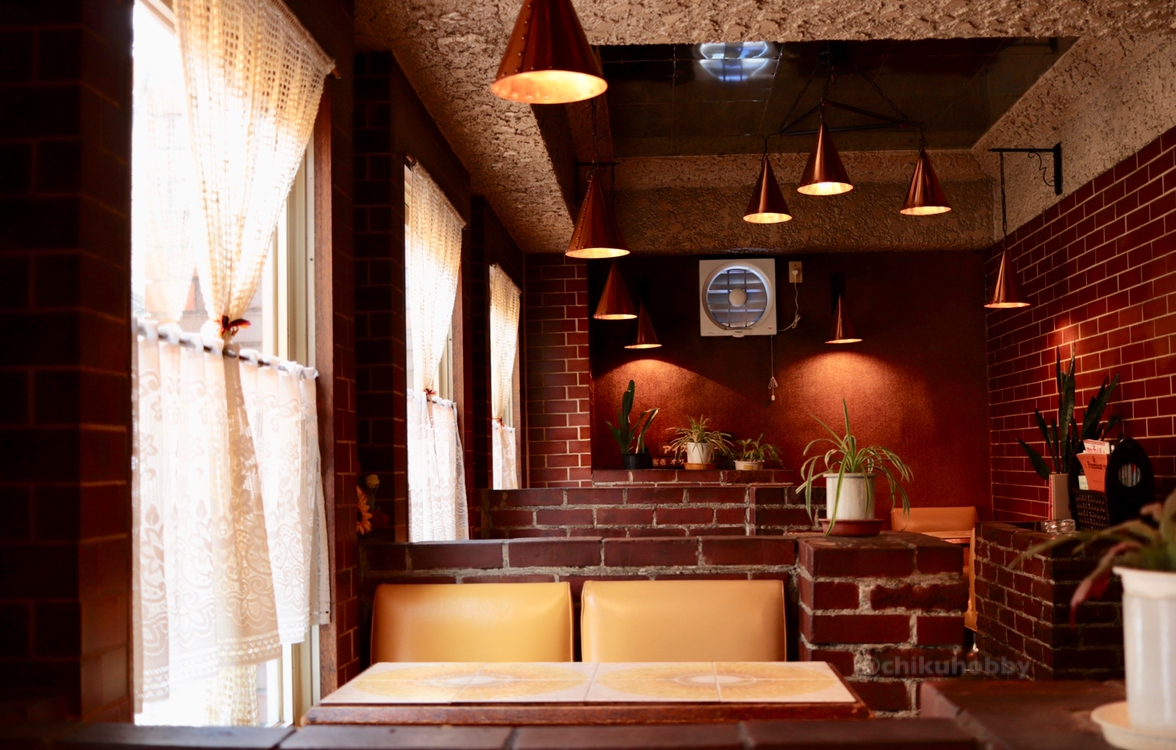 横浜のクラシカルな喫茶店・カフェ6選。心くすぐるときめき空間で、とっておきのペアリングを堪能あれ！さんたつ by 散歩の達人