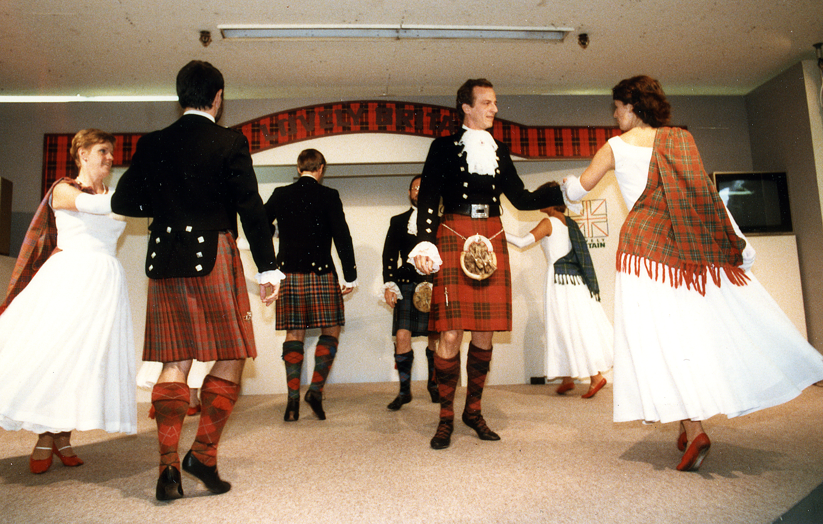 チェック柄プリーツ巻きスカート キルト スコットランド製