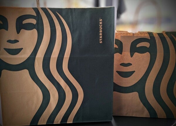 10年前からの悲願だったんです」 ぬくもりの時間をシェアできる「スターバックス® コーヒートラベラー」が出来上がるまでの 開発の裏側を聞いてみました！Starbucks Coffee