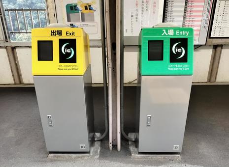 田舎の駅, 鳥取駅の隣にある無人駅, 最近改札が導入されたみたい♪,田舎の景色田舎の風景,鳥取の風景田舎の駅