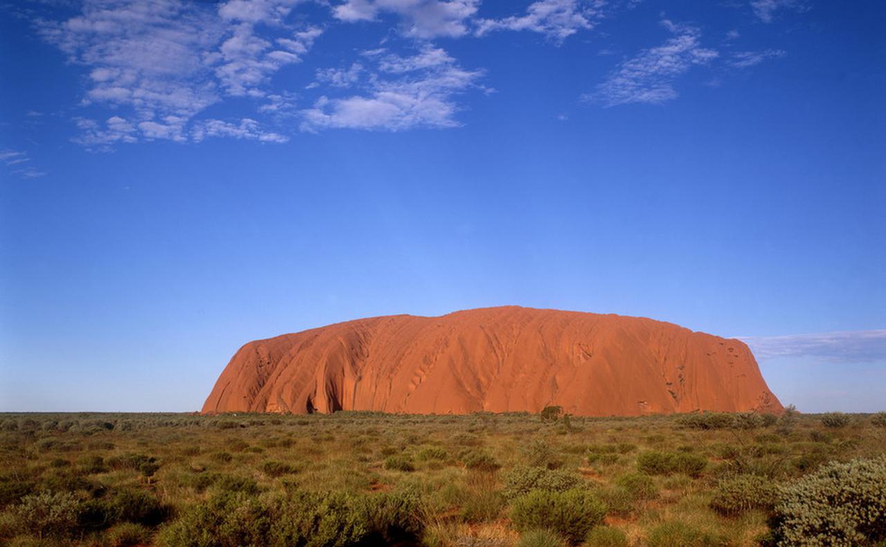 世界の岩 海外の魅力的な奇岩・岩の絶景20選：オンラインツアーまとめどこでもドアTrip メタバース